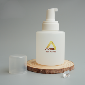 Botella pulverizadora con bomba de PET de 300ml de etiqueta privada con serigrafía para champú infantil y cuidado corporal - Product Image 5