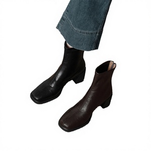 Bottes à talons hauts pour femmes, blanches et noires, au-dessus du genou, avec fermeture éclair, chaussures d'hiver 2021, augmentant la taille - Product Image 3