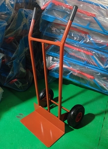 200 किलोग्राम भार भारी शुल्क आउटडोर फोल्डिंग ट्रॉली गाड़ी न्यूमेटिक पहियों प्लेटफॉर्म भारी वस्तुओं को ले जाने के लिए हाथ ट्रक - Product Image 2