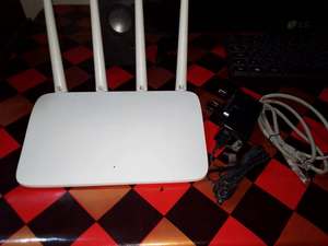 Routeur sans fil N Tenda F6 300 Mbps d'occasion en gros, 4 antennes, Ethernet rapide RJ45 pour importateurs et distributeurs - Product Image 4
