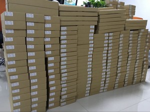 Nouvelle vente A1618 A1527 <span class=keywords><strong>A1713</strong></span> A1820 A1819 Batteries de batterie d'ordinateur portable pour Macbook A1398 A1534 A1708 A1707 A1706 2015 2016 2017 - Product Image 3
