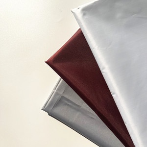 Tela Oxford impermeable opaca 100%, revestimiento plateado, técnica de tejido liso para cortina enrollable, tela de cortina opaca - Product Image 3