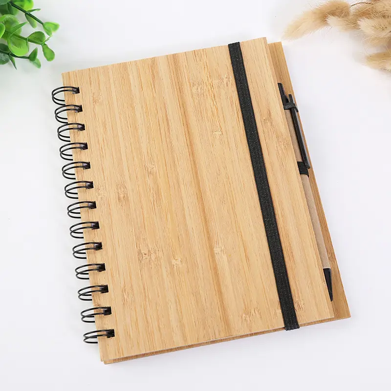 Cuaderno de bambú Eco Diseño personalizado Encuadernación en espiral Tapa dura Cuadernos de madera de bambú con bolígrafo