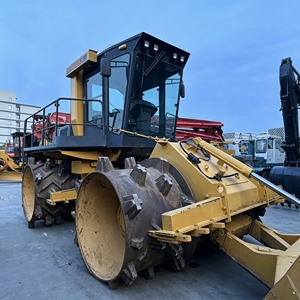 Compacteur de déchets SHANTUI à faible consommation de carburant, norme d'émission Tier 3, 26 tonnes, avec moteur Shangchai, boîte de vitesses et <span class=keywords><strong>dents</strong></span> de coupe haute résistance - Product Image 2