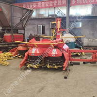 Moissonneuse-batteuse à fourrage montée sur tracteur à deux rangs, pour la récolte de maïs, de paille et de fourrage pour l'alimentation animale