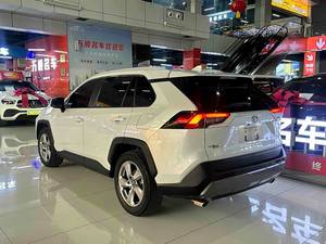 SUV <span class=keywords><strong>Toyota</strong></span> <span class=keywords><strong>RAV4</strong></span> Rongfang 2.0L CVT à deux roues motrices, confortable et élégant pour les trajets quotidiens - Product Image 4