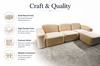 Ensemble de canapés modulaires sophistiqués en velours doux, canapé sectionnel en tissu pour salon avec grand ottoman, luxe discret pour la maison