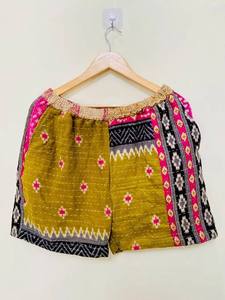 Shorts de voyage, de yoga et de plage unisexes, faits à la main, en coton vintage Kantha, respirants, à séchage rapide, écologiques - Product Image 2