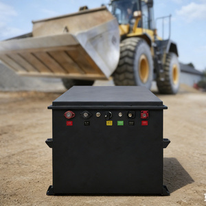 Batterie au lithium-ion phosphate Lifepo4 personnalisable 48V 51.2V 640Ah pour chargeurs et chariots élévateurs - Product Image 4