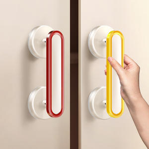 Poignée de porte à ventouse Heaven And Earth Fish, 1-3kg, installation facile pour armoire, salle de bain, toilettes, réfrigérateur, tiroir - Product Image 1