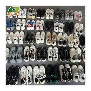 Chaussures d'Occasion Styles Mélangés en Provenance de Chine Balles de Baskets Usagées en Vrac en Déstockage Vêtements de Seconde Main - Product Image 1