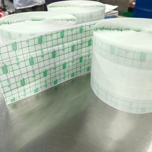 Vente directe d'usine de film PU imperméable avec noyau en coton et coton absorbant, rouleaux de PU découpables sur mesure, jetables - Product Image 1