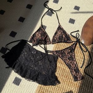 Ensemble bikini 3 pièces en dentelle pour femme, maillot de bain triangle à nouer sur le côté avec mini-jupe de plage, vente en gros - Product Image 5
