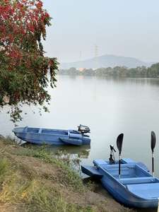 Serie Multi-Protection Whale: Bote de Pesca Plegable de Plástico, Portátil, Desmontable y Apto para Vehículos, Ideal para Familias - Product Image 5