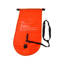 Flotteurs de sauvetage haute visibilité avec sac étanche en mousse et caoutchouc et lumières LED pour l'entraînement et les courses de natation