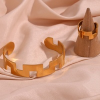 Dreamshow Bijoux géométriques minimalistes Bracelet ouvert en acier inoxydable plaqué or 18 carats Bijoux sans ternissement