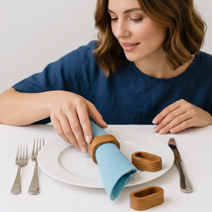 Ensemble d'anneaux de serviette en bois faits à la main, luxe moderne - Écologiques et durables pour les mariages, les hôtels, les maisons - Product Image 1