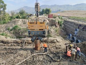 Martello Vibrante Idraulico per Costruzioni a Basso Prezzo all'Ingrosso, Macchinario per Palificazione - Product Image 1