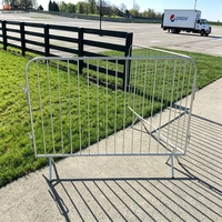 Barrière de contrôle de foule portable en acier avec pieds de pont pour la construction et les festivals