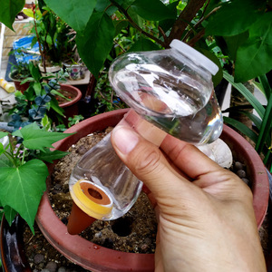 <strong>Minger</strong> Self Watering Mushroom Shape Stake Garden Automatic Watering Device for Plants - Product Image 3