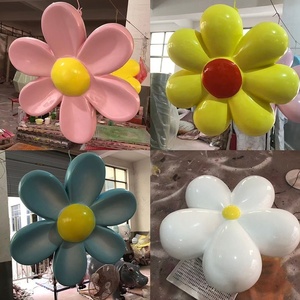 Escultura de Tulipán de Fibra de Vidrio Resistente para Exteriores, Arte Floral Personalizado de FRP para Jardín, Área Escénica, Decoración, Estatua para Fotos - Product Image 3