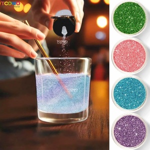 Poudre <span class=keywords><strong>de</strong></span> paillettes <span class=keywords><strong>de</strong></span> résistance aux solvants <span class=keywords><strong>de</strong></span> flocons <span class=keywords><strong>de</strong></span> paillettes holographiques cosmétiques pour Nail Art Eye Face Makeup Body Polish - Product Image 4