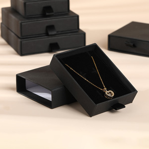 Boîtes en velours et plastique pour bijoux, coffret cadeau pour ensemble de bijoux avec logo personnalisé - Product Image 1