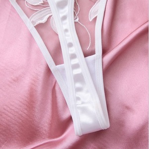 OEM 2025 Vente chaude Lingerie érotique en maille transparente brodée de fleurs, ensemble soutien-gorge et culotte 2 pièces pour femmes - Product Image 3