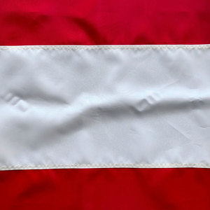 Bandiera in poliestere con due occhielli di metallo bandiera nazionale austriaca a doppia faccia rossa e bianca - Product Image 3