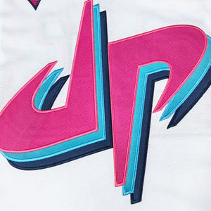 Vêtements personnalisés pour hommes, maillot de <span class=keywords><strong>basket</strong></span>-ball réversible 100% polyester personnalisable, <span class=keywords><strong>ensemble</strong></span> d'uniformes de sport d'entraînement respirant - Product Image 3