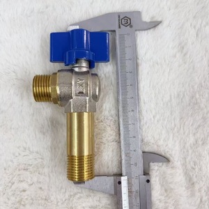 Válvula Angular de Cobre Tenglida Modelo 011, 11 cm, Rosca Macho, Acabado en Latón, para Calentador de Agua, Montaje en Pared, Uso en Calderas, Garantía de 3 Años - Product Image 3