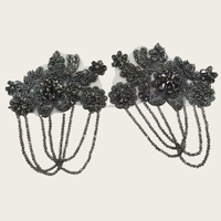 Appliques de perles de verre et strass 3D en cristal faites à la main avec pompons pour robes de soirée