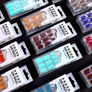 Faux ongles courts couleur unie, style européen et américain, simples et détachables, vente en gros - Product Image 3