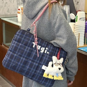 Bolso para Portátil Tagi Ha Dou Tejido, Pequeño, con Cierre de Cremallera de PU, Relleno de Algodón, Bordado, de Mano y Hombro, Anticaídas y Antigolpes - Product Image 4