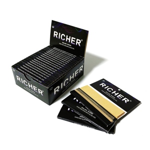Wholesale Wood pulp White 78mm Magnetic Closure with Tips Smooth burn Travel Smokers OEM Rolling Papers - Product Image 2