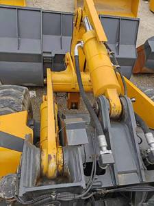 Cargadora de Ruedas Usada de 7 Toneladas con Motor Cummins de 180kW y Cucharón de 4.2m³ para Minería, Canteras y Operaciones de Manipulación de Materiales Pesados - Product Image 6