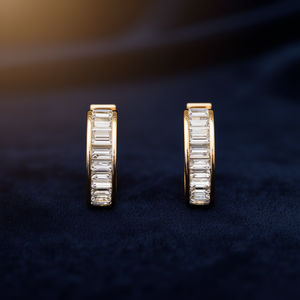 Orecchini a Cerchio E2271 in Oro Bianco con Cristalli Incastonati, Gioielli Classici da Donna per Uso Quotidiano - Product Image 2