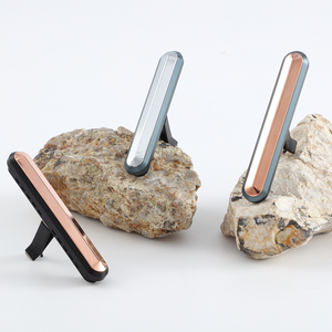 น้ำหอมปรับอากาศในรถยนต์ ดีไซน์หรูหรา สีโรสโกลด์ กลิ่นหอมติดทนนาน เป็นมิตรต่อสิ่งแวดล้อม รีฟิลได้ รุ่นปี 2026 - Product Image 5