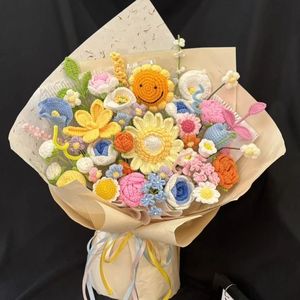 Bouquet <span class=keywords><strong>de</strong></span> fleurs au crochet fait main, cadeau en tricot fini, pour petite amie, meilleure amie, professeur, camarade <span class=keywords><strong>de</strong></span> classe, maman, cadeau créatif - Product Image 1
