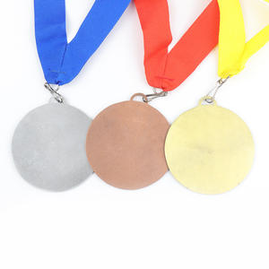 Football Football Médailles et Trophées Logo Personnalisé Souvenir Médailles Personnalisées Or Ruban Alliage de Zinc Métal Art Gratuit 3D Sport Moderne - Product Image 4