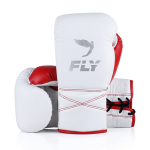 Gants de boxe MMA personnalisés rouge et noir, best-sellers, qualité supérieure professionnelle, cuir véritable, poignées ergonomiques. - Product Image 4