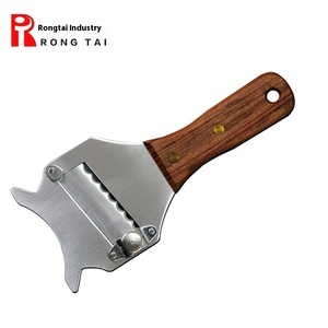 Couteau à râpe à fromage en acier inoxydable avec manche en bois de poire Outil de cuisine ménager pour les copeaux de <span class=keywords><strong>truffe</strong></span> Vente en gros - Product Image 4