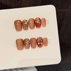 Nouveau produit lancé, grimpes floraux rouges à motifs rouges, branches dorées, pierres précieuses rouges, ongles artisanaux œil de chat - Product Image 5