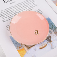 Plateau décoratif en céramique avec bordure dorée, design personnalisé, porte-bijoux, plateau à bagues avec initiale, plateau à bibelots, porte-bijoux de mariage