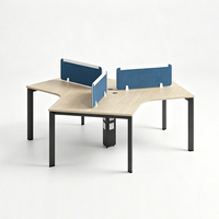 Poste de travail de bureau modulaire moderne à 4 voies pour usage professionnel, taille personnalisée avec pieds en métal