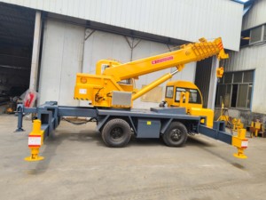 رافعات شاحنة <span class=keywords><strong>10</strong></span> طن رافعات هيدروليكية تلسكوبية <span class=keywords><strong>10</strong></span> طن مع شاحنة هيكل ذاتي الصنع - Product Image 5