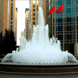 Gartenbrunnen Maßgefertigte Edelstahlprodukte Heim-Außendekoration Hof Programmierter Beleuchtungsbrunnen - Product Image 1