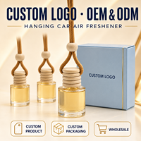 Diffuseur de parfum pour voiture suspendu, flacon rond en verre transparent avec bouchon en bois, concentration de parfum à 60 %, longue durée, logo personnalisé, vente en gros