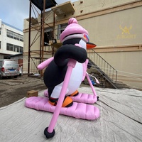 Mascotte gonflable pingouin de dessin animé pour patinage sur glace, pour parcs à thème et présentations en plein air