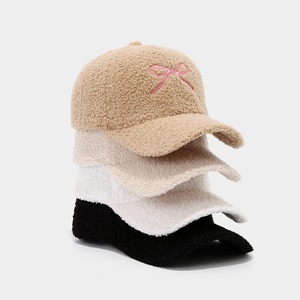 Casquettes de baseball chaudes d'hiver Chapeau à 5 panneaux avec laine d'agneau épaisse et solide Style de rue Caractéristique commune du tissu - Product Image 2